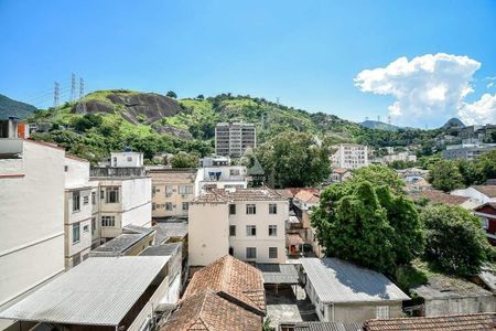 Apartamento à venda com 62m², 2 quartos e 1 vaga