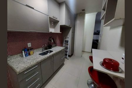Apartamento à venda com 67m², 2 quartos e sem vaga
