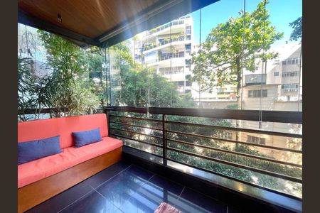 Apartamento à venda com 146m², 2 quartos e 1 vaga