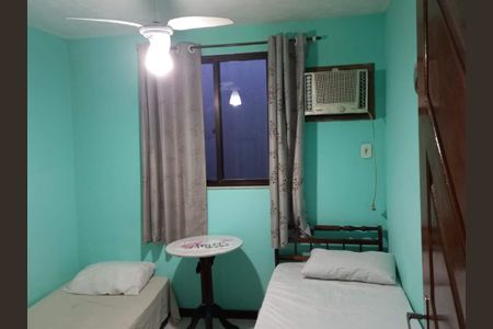 Casa à venda com 107m², 4 quartos e 1 vaga