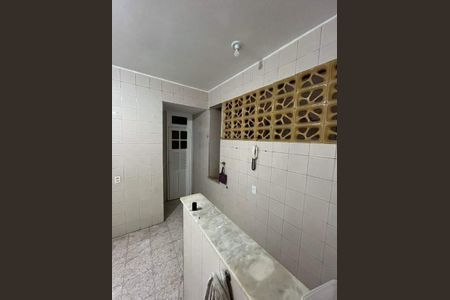Apartamento à venda com 77m², 2 quartos e 1 vaga