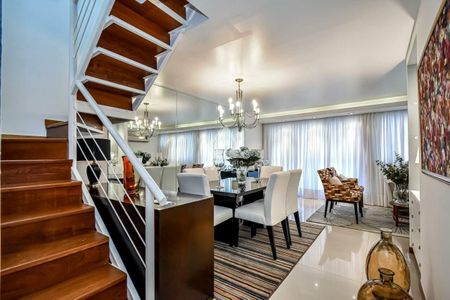 Apartamento à venda com 230m², 3 quartos e 3 vagas