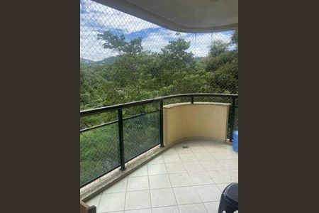Apartamento à venda com 77m², 2 quartos e 1 vaga