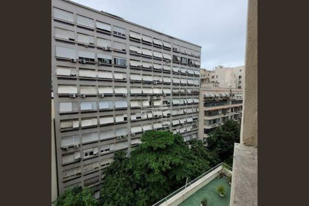 Apartamento à venda com 72m², 2 quartos e sem vaga