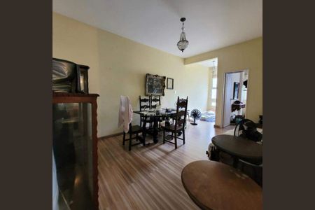 Apartamento à venda com 72m², 2 quartos e sem vaga