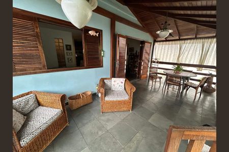 Casa à venda com 471m², 5 quartos e 2 vagas