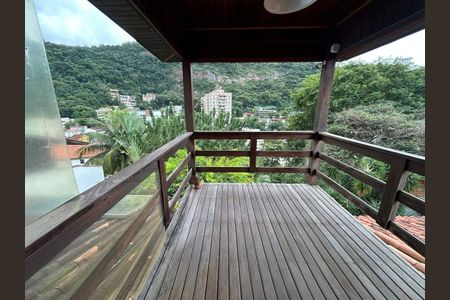 Casa à venda com 471m², 5 quartos e 2 vagas