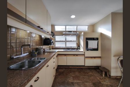 Apartamento à venda com 429m², 4 quartos e 4 vagas Apartamento à venda com 429m², 4 quartos e 4 vagasCozinha