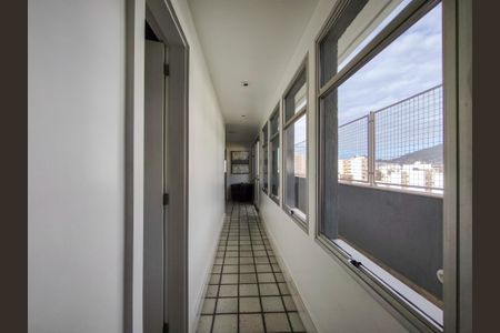 Apartamento à venda com 429m², 4 quartos e 4 vagas Apartamento à venda com 429m², 4 quartos e 4 vagasCorredor