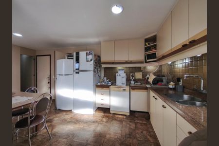 Apartamento à venda com 429m², 4 quartos e 4 vagas Apartamento à venda com 429m², 4 quartos e 4 vagasCozinha