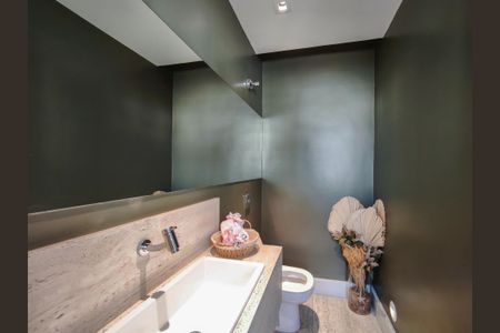 Apartamento à venda com 429m², 4 quartos e 4 vagas Apartamento à venda com 429m², 4 quartos e 4 vagasLavabo