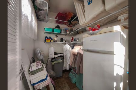 Apartamento à venda com 429m², 4 quartos e 4 vagas Apartamento à venda com 429m², 4 quartos e 4 vagasQuarto de Serviço