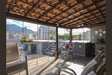 Apartamento à venda com 429m², 4 quartos e 4 vagas Apartamento à venda com 429m², 4 quartos e 4 vagasVaranda