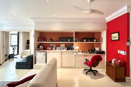 Apartamento à venda com 330m², 4 quartos e 2 vagas Apartamento à venda com 330m², 4 quartos e 2 vagasSuíte 1