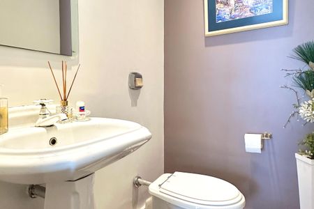 Apartamento à venda com 330m², 4 quartos e 2 vagas Apartamento à venda com 330m², 4 quartos e 2 vagasLavabo