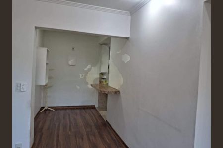 Apartamento à venda com 71m², 2 quartos e sem vaga