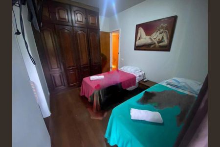 Apartamento à venda com 180m², 2 quartos e 1 vaga
