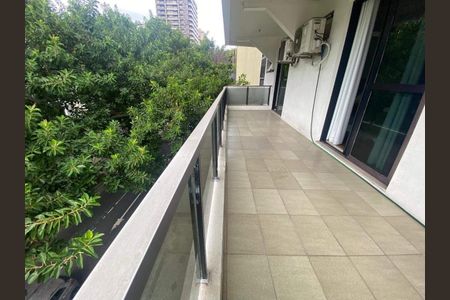 Apartamento à venda com 180m², 2 quartos e 1 vaga