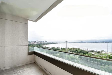 Apartamento à venda com 147m², 3 quartos e 1 vaga