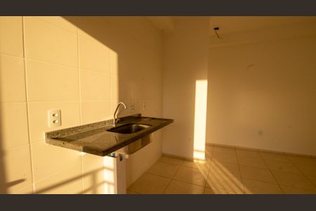 Apartamento à venda com 60m², 3 quartos e 1 vaga Apartamento à venda com 60m², 3 quartos e 1 vagaCozinha e Área de Serviço