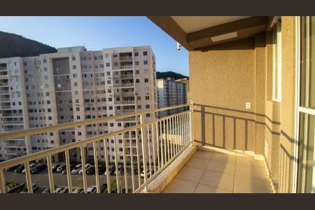 Apartamento à venda com 60m², 3 quartos e 1 vaga Apartamento à venda com 60m², 3 quartos e 1 vagaVaranda