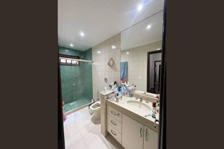 Casa à venda com 313m², 5 quartos e 3 vagas