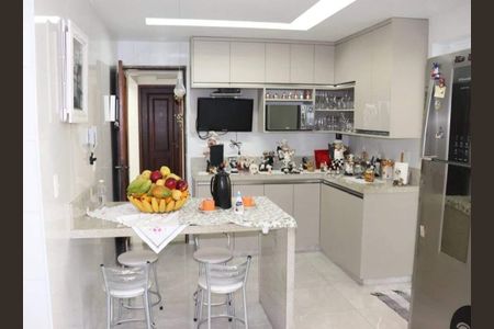 Casa à venda com 313m², 5 quartos e 3 vagas