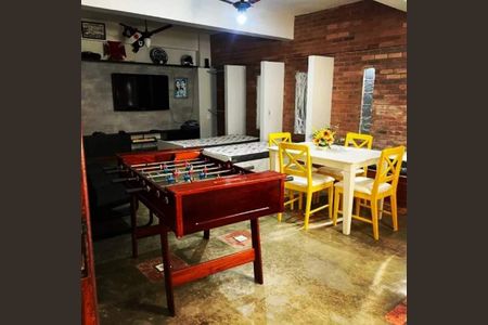 Casa à venda com 313m², 5 quartos e 3 vagas