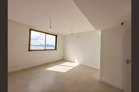 Apartamento à venda com 147m², 3 quartos e 2 vagasSuíte 1