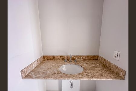 Apartamento à venda com 147m², 3 quartos e 2 vagasBanheiro da Suíte 2