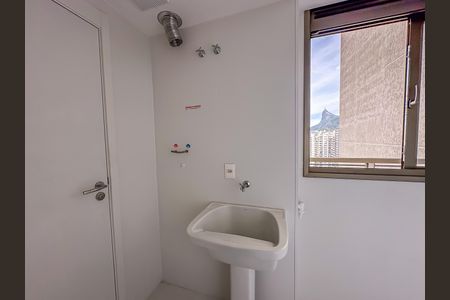 Apartamento à venda com 147m², 3 quartos e 2 vagasÁrea de Serviço