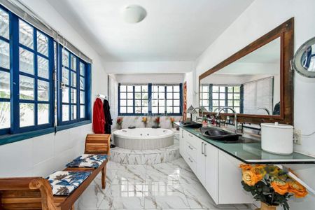 Casa à venda com 165m², 3 quartos e 1 vaga