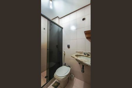 Apartamento à venda com 147m², 3 quartos e 2 vagasBanheiro da Suíte 1