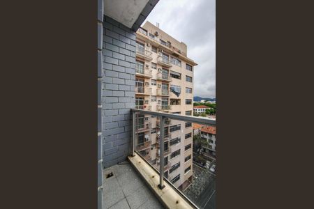 Apartamento à venda com 147m², 3 quartos e 2 vagasVista da Suíte 2