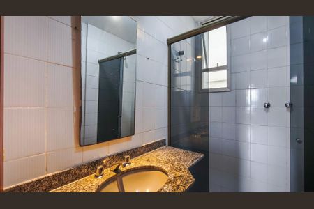 Apartamento à venda com 147m², 3 quartos e 2 vagasBanheiro da Suíte 2