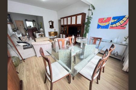 Apartamento à venda com 132m², 4 quartos e 1 vaga