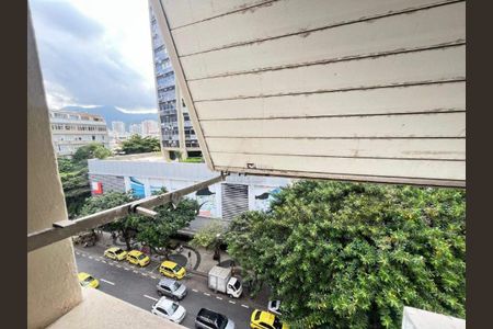 Apartamento à venda com 132m², 4 quartos e 1 vaga