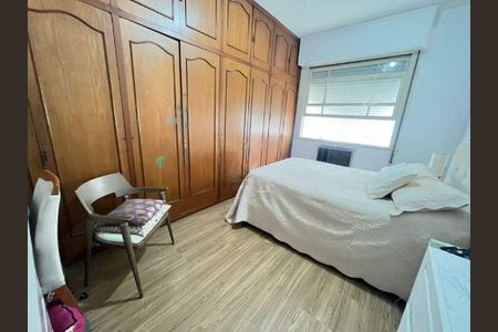 Apartamento à venda com 132m², 4 quartos e 1 vaga