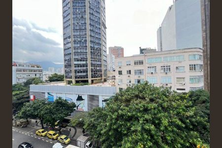 Apartamento à venda com 132m², 4 quartos e 1 vaga