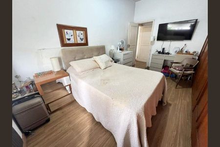 Apartamento à venda com 132m², 4 quartos e 1 vaga
