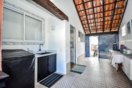 Casa à venda com 612m², 5 quartos e 5 vagas