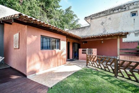 Casa à venda com 612m², 5 quartos e 5 vagas