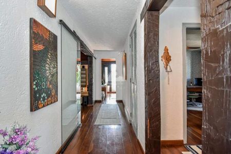 Casa à venda com 612m², 5 quartos e 5 vagas