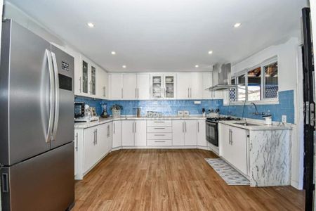 Casa à venda com 612m², 5 quartos e 5 vagas