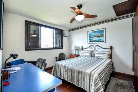 Casa à venda com 612m², 5 quartos e 5 vagas