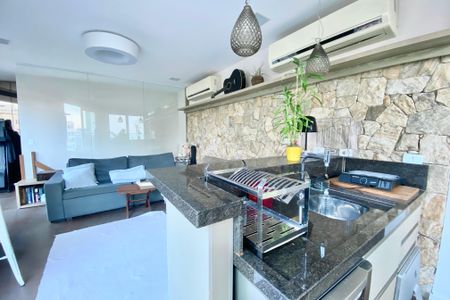 Apartamento à venda com 165m², 4 quartos e 1 vaga Apartamento à venda com 165m², 4 quartos e 1 vagaÁrea Externa