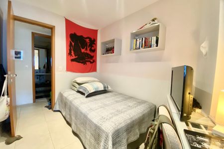 Apartamento à venda com 165m², 4 quartos e 1 vaga Apartamento à venda com 165m², 4 quartos e 1 vagaQuarto 2