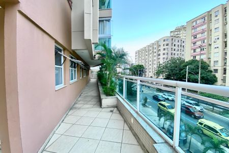 Apartamento à venda com 165m², 4 quartos e 1 vaga Apartamento à venda com 165m², 4 quartos e 1 vagaÁrea comum