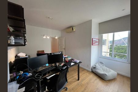 Apartamento à venda com 403m², 4 quartos e 1 vaga