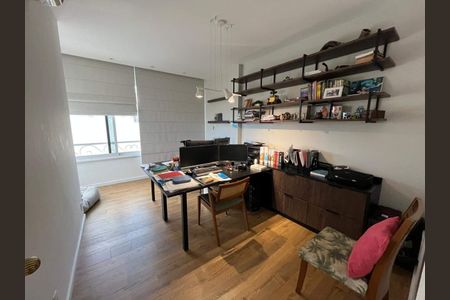 Apartamento à venda com 403m², 4 quartos e 1 vaga